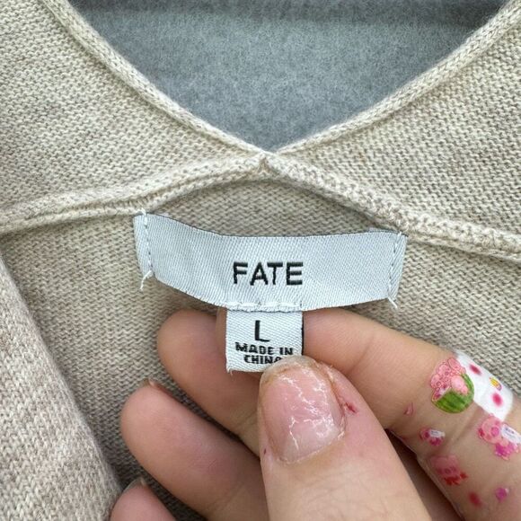 Fate Womens Beige Wool Blend Oversized V-Neck Pullover Sweater Large - Picture 3 of 8